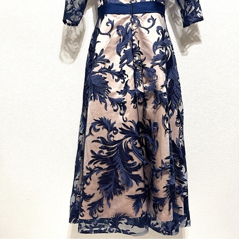 Luo Lan Di NWT Woman Lace Gown Dress Size 2 - Picture 7 of 16